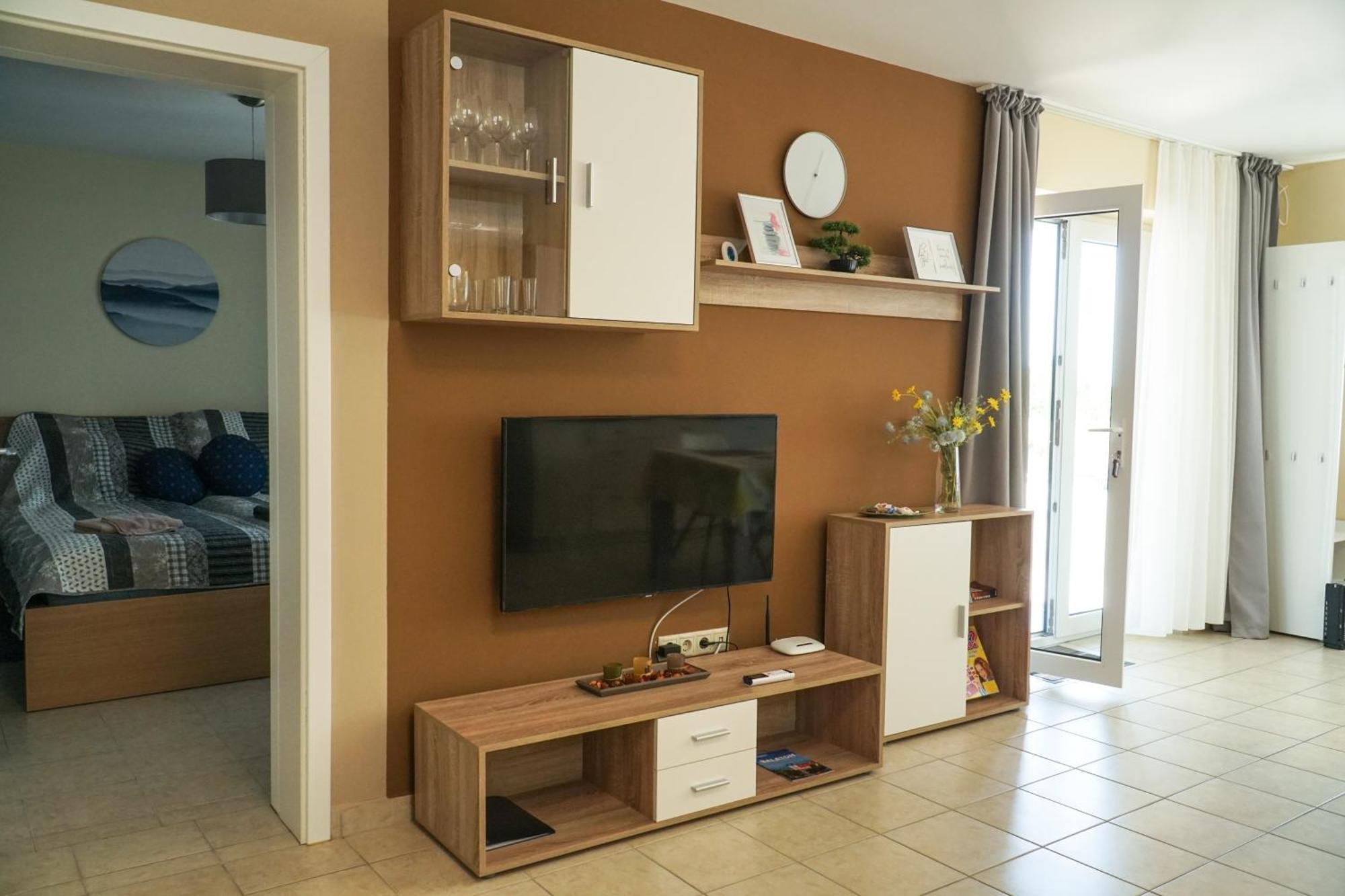 Fuegefa Apartman Balatonalmádi エクステリア 写真